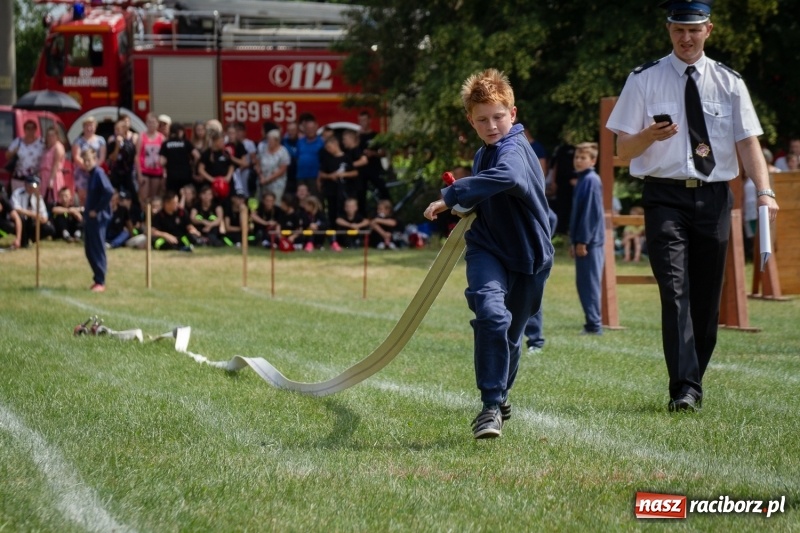 Zdjęcie w galerii na portalu naszraciborz.pl: Krzanowice zgarnęły wszystko. Gminne zawody sportowo-pożarnicze w Bojanowie wiadomości z regionu