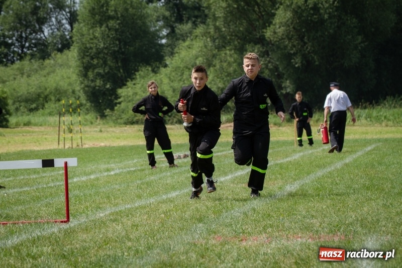 Zdjęcie w galerii na portalu naszraciborz.pl: Krzanowice zgarnęły wszystko. Gminne zawody sportowo-pożarnicze w Bojanowie wiadomości z regionu