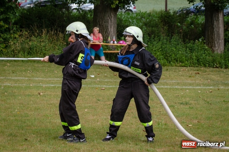 Zdjęcie w galerii na portalu naszraciborz.pl: Krzanowice zgarnęły wszystko. Gminne zawody sportowo-pożarnicze w Bojanowie wiadomości z regionu