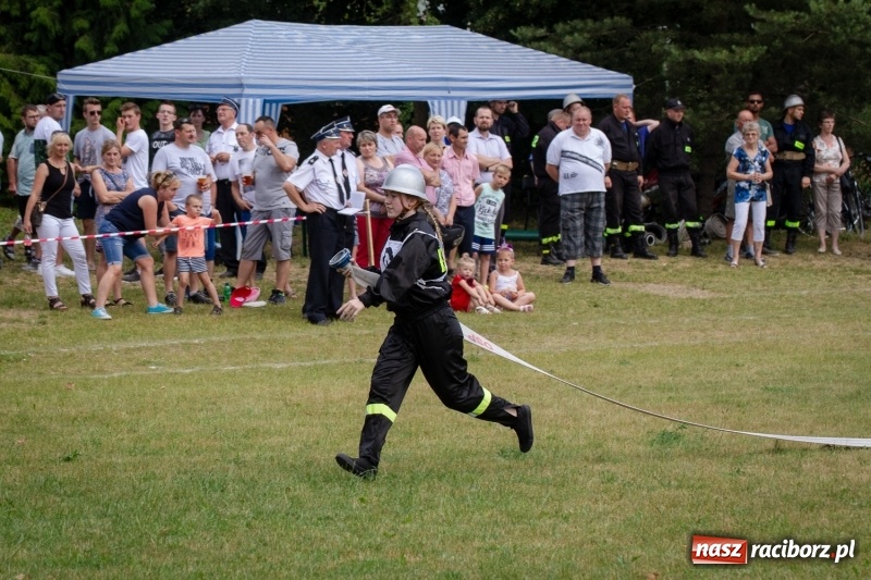 Zdjęcie w galerii na portalu naszraciborz.pl: Krzanowice zgarnęły wszystko. Gminne zawody sportowo-pożarnicze w Bojanowie wiadomości z regionu