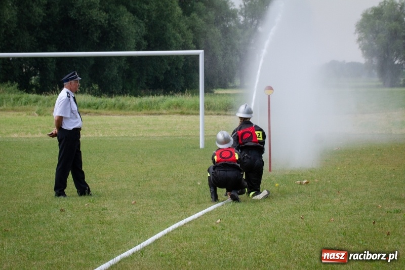 Zdjęcie w galerii na portalu naszraciborz.pl: Krzanowice zgarnęły wszystko. Gminne zawody sportowo-pożarnicze w Bojanowie wiadomości z regionu