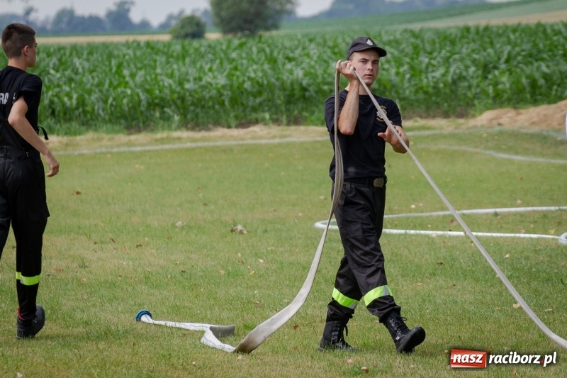 Zdjęcie w galerii na portalu naszraciborz.pl: Krzanowice zgarnęły wszystko. Gminne zawody sportowo-pożarnicze w Bojanowie wiadomości z regionu