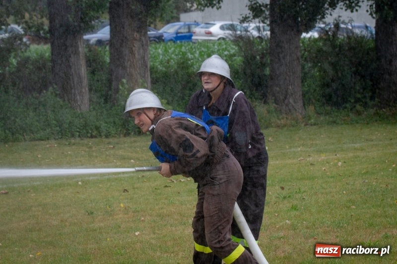 Zdjęcie w galerii na portalu naszraciborz.pl: Krzanowice zgarnęły wszystko. Gminne zawody sportowo-pożarnicze w Bojanowie wiadomości z regionu