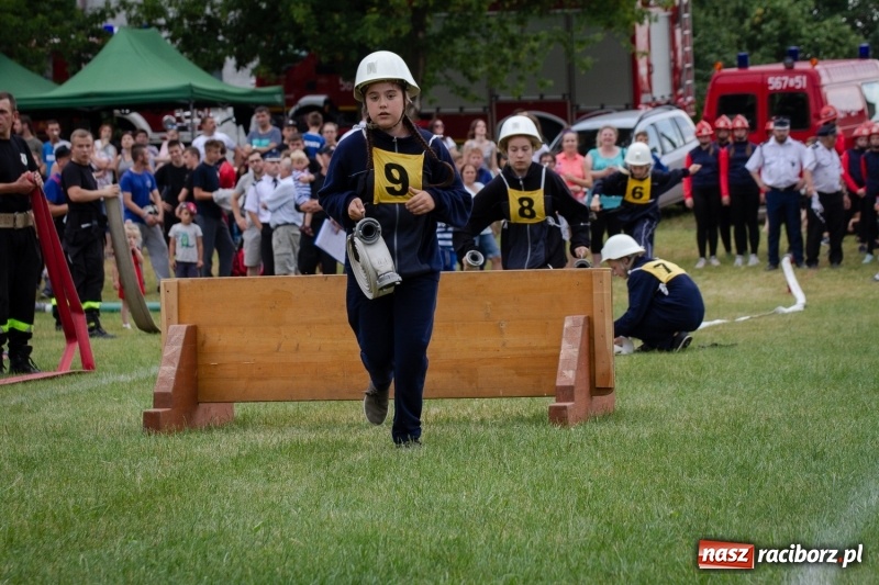 Zdjęcie w galerii na portalu naszraciborz.pl: Krzanowice zgarnęły wszystko. Gminne zawody sportowo-pożarnicze w Bojanowie wiadomości z regionu