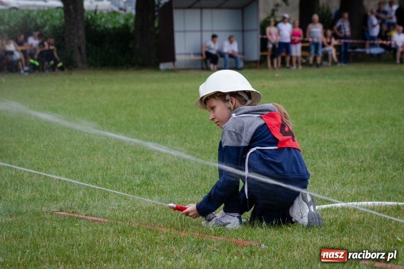 Zdjęcie w galerii na portalu naszraciborz.pl: Krzanowice zgarnęły wszystko. Gminne zawody sportowo-pożarnicze w Bojanowie wiadomości z regionu