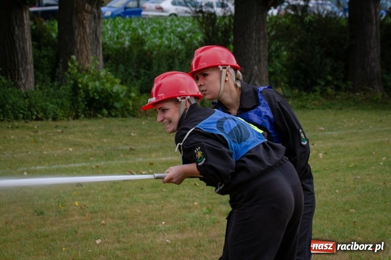 Zdjęcie w galerii na portalu naszraciborz.pl: Krzanowice zgarnęły wszystko. Gminne zawody sportowo-pożarnicze w Bojanowie wiadomości z regionu