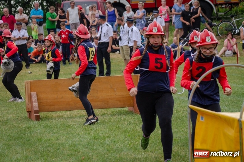 Zdjęcie w galerii na portalu naszraciborz.pl: Krzanowice zgarnęły wszystko. Gminne zawody sportowo-pożarnicze w Bojanowie wiadomości z regionu
