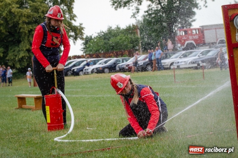 Zdjęcie w galerii na portalu naszraciborz.pl: Krzanowice zgarnęły wszystko. Gminne zawody sportowo-pożarnicze w Bojanowie wiadomości z regionu