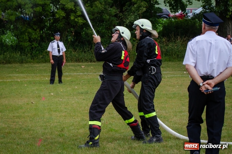 Zdjęcie w galerii na portalu naszraciborz.pl: Krzanowice zgarnęły wszystko. Gminne zawody sportowo-pożarnicze w Bojanowie wiadomości z regionu