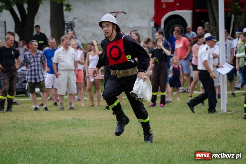 Zdjęcie w galerii na portalu naszraciborz.pl: Krzanowice zgarnęły wszystko. Gminne zawody sportowo-pożarnicze w Bojanowie wiadomości z regionu