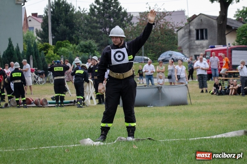 Zdjęcie w galerii na portalu naszraciborz.pl: Krzanowice zgarnęły wszystko. Gminne zawody sportowo-pożarnicze w Bojanowie wiadomości z regionu