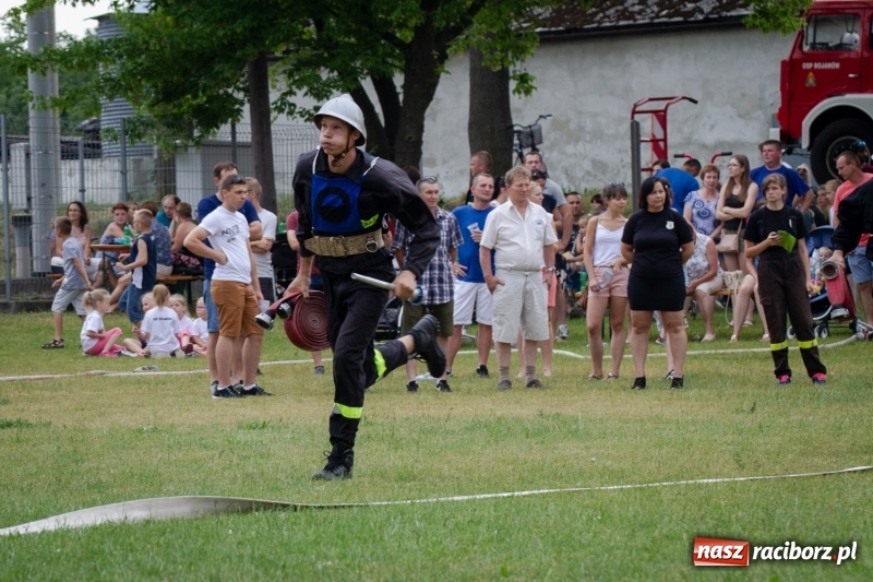 Zdjęcie w galerii na portalu naszraciborz.pl: Krzanowice zgarnęły wszystko. Gminne zawody sportowo-pożarnicze w Bojanowie wiadomości z regionu