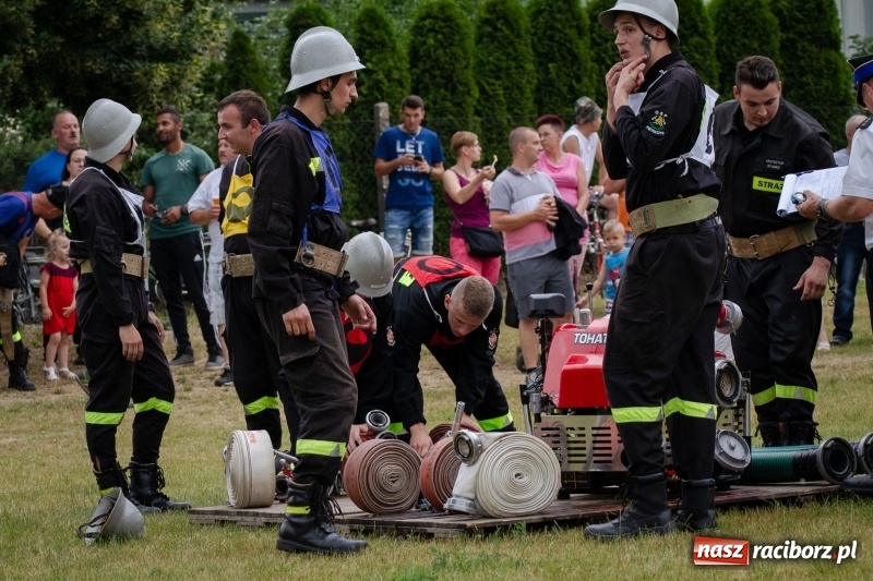 Zdjęcie w galerii na portalu naszraciborz.pl: Krzanowice zgarnęły wszystko. Gminne zawody sportowo-pożarnicze w Bojanowie wiadomości z regionu