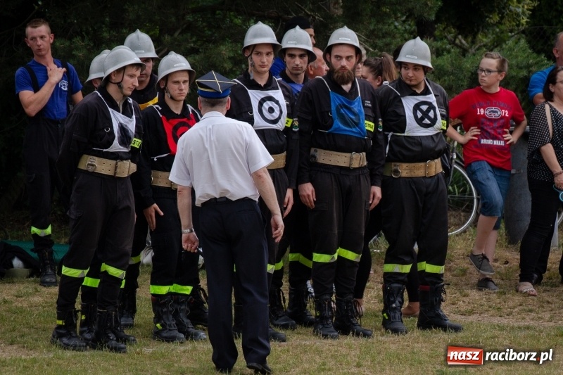 Zdjęcie w galerii na portalu naszraciborz.pl: Krzanowice zgarnęły wszystko. Gminne zawody sportowo-pożarnicze w Bojanowie wiadomości z regionu