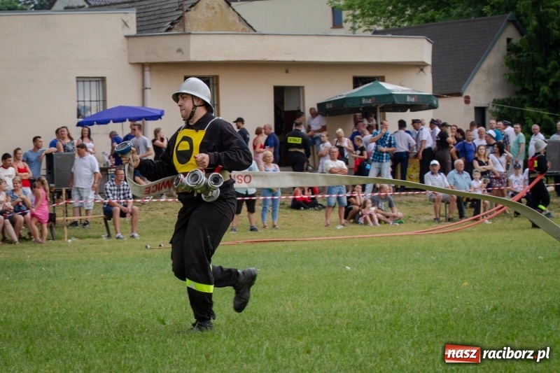 Zdjęcie w galerii na portalu naszraciborz.pl: Krzanowice zgarnęły wszystko. Gminne zawody sportowo-pożarnicze w Bojanowie wiadomości z regionu
