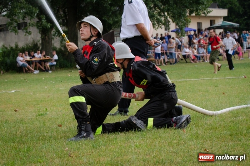 Zdjęcie w galerii na portalu naszraciborz.pl: Krzanowice zgarnęły wszystko. Gminne zawody sportowo-pożarnicze w Bojanowie wiadomości z regionu