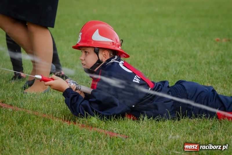 Zdjęcie w galerii na portalu naszraciborz.pl: Krzanowice zgarnęły wszystko. Gminne zawody sportowo-pożarnicze w Bojanowie wiadomości z regionu