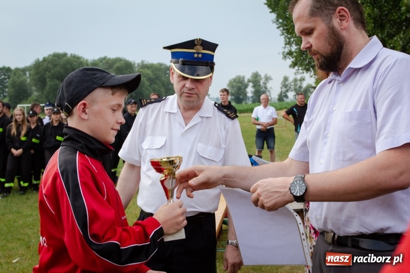 Zdjęcie w galerii na portalu naszraciborz.pl: Krzanowice zgarnęły wszystko. Gminne zawody sportowo-pożarnicze w Bojanowie wiadomości z regionu