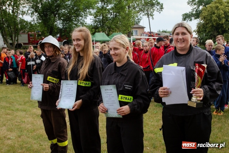 Zdjęcie w galerii na portalu naszraciborz.pl: Krzanowice zgarnęły wszystko. Gminne zawody sportowo-pożarnicze w Bojanowie wiadomości z regionu