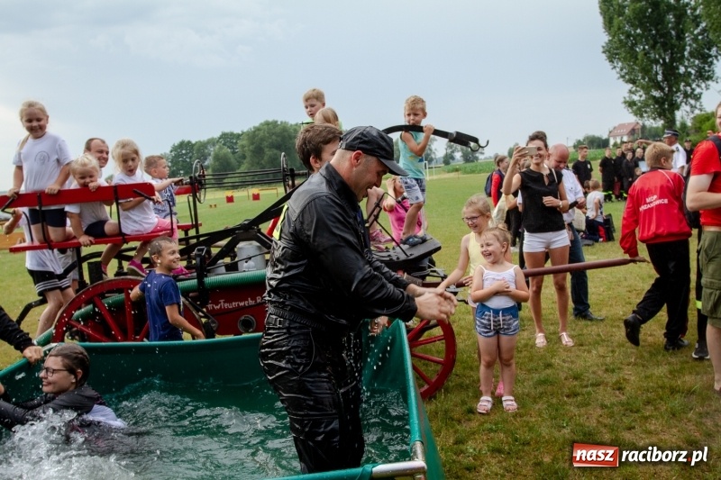 Zdjęcie w galerii na portalu naszraciborz.pl: Krzanowice zgarnęły wszystko. Gminne zawody sportowo-pożarnicze w Bojanowie wiadomości z regionu