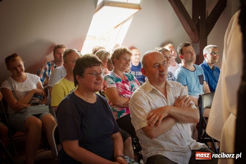 Zdjęcie w galerii na portalu naszraciborz.pl: Beztalencie i Hipnoza - dwie komediowe premiery w Pietraszynie  wiadomości z regionu