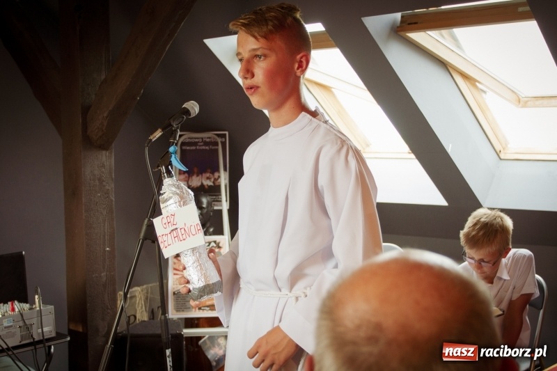 Zdjęcie w galerii na portalu naszraciborz.pl: Beztalencie i Hipnoza - dwie komediowe premiery w Pietraszynie  wiadomości z regionu