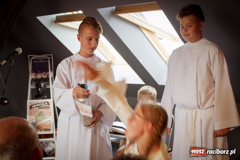 Zdjęcie w galerii na portalu naszraciborz.pl: Beztalencie i Hipnoza - dwie komediowe premiery w Pietraszynie  wiadomości z regionu