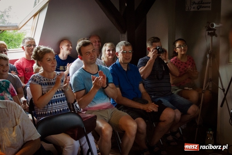 Zdjęcie w galerii na portalu naszraciborz.pl: Beztalencie i Hipnoza - dwie komediowe premiery w Pietraszynie  wiadomości z regionu