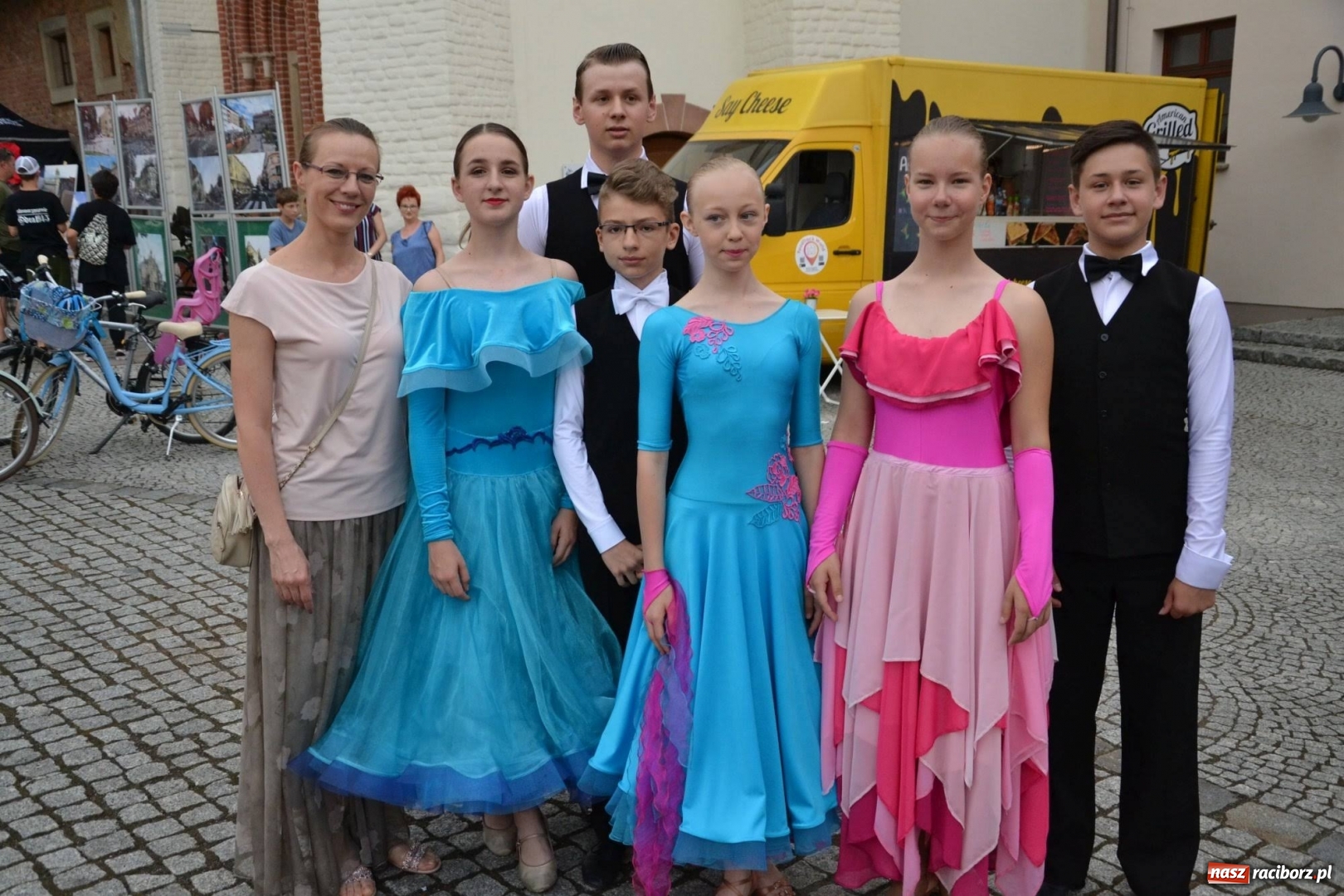 Zdjęcie w galerii na portalu naszraciborz.pl: I edycja Święta Powiatu Raciborskiego na Zamku Piastowskim za nami wiadomości z regionu