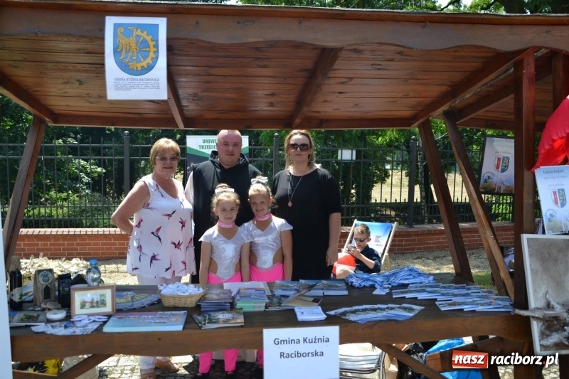 Zdjęcie w galerii na portalu naszraciborz.pl: I edycja Święta Powiatu Raciborskiego na Zamku Piastowskim za nami wiadomości z regionu