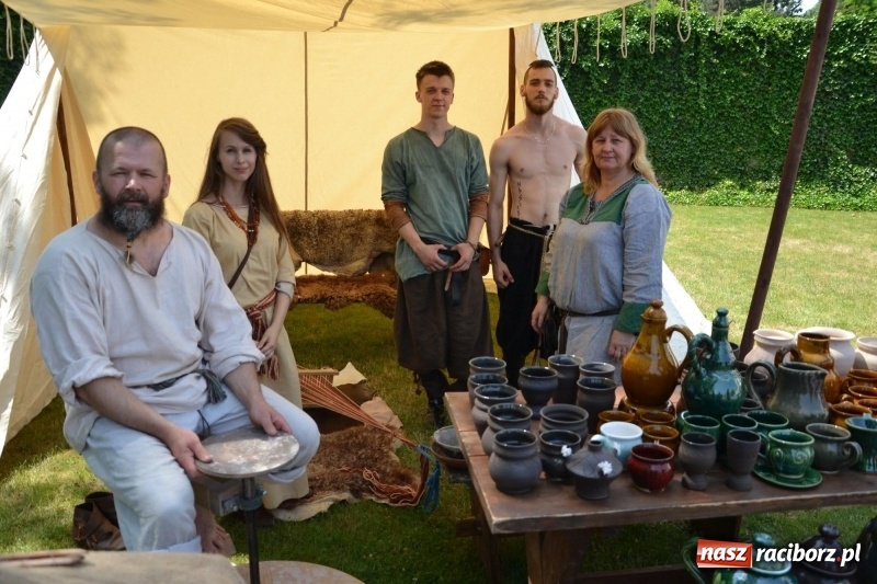 Zdjęcie w galerii na portalu naszraciborz.pl: I edycja Święta Powiatu Raciborskiego na Zamku Piastowskim za nami wiadomości z regionu