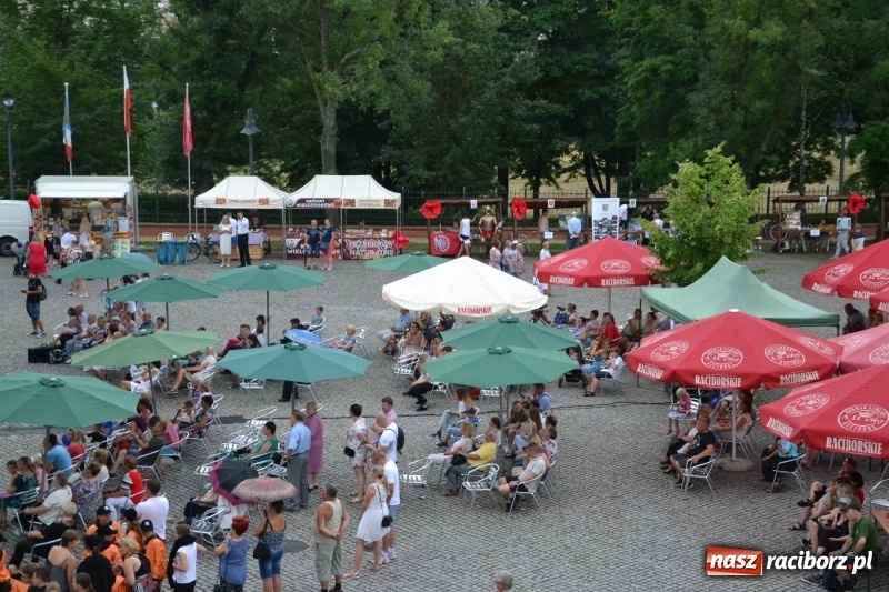 Zdjęcie w galerii na portalu naszraciborz.pl: I edycja Święta Powiatu Raciborskiego na Zamku Piastowskim za nami wiadomości z regionu