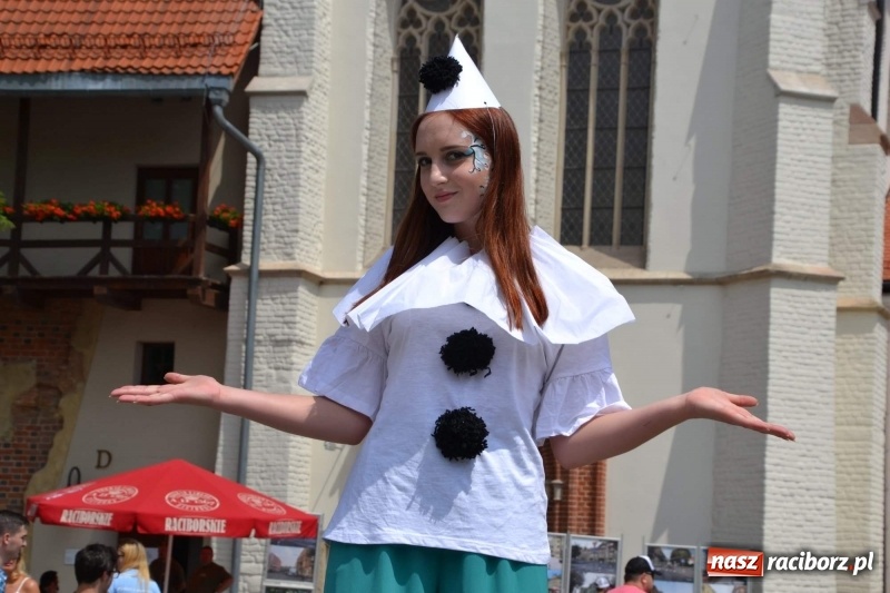 Zdjęcie w galerii na portalu naszraciborz.pl: I edycja Święta Powiatu Raciborskiego na Zamku Piastowskim za nami wiadomości z regionu