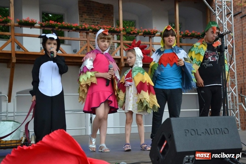 Zdjęcie w galerii na portalu naszraciborz.pl: I edycja Święta Powiatu Raciborskiego na Zamku Piastowskim za nami wiadomości z regionu