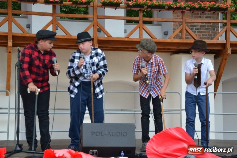 Zdjęcie w galerii na portalu naszraciborz.pl: I edycja Święta Powiatu Raciborskiego na Zamku Piastowskim za nami wiadomości z regionu