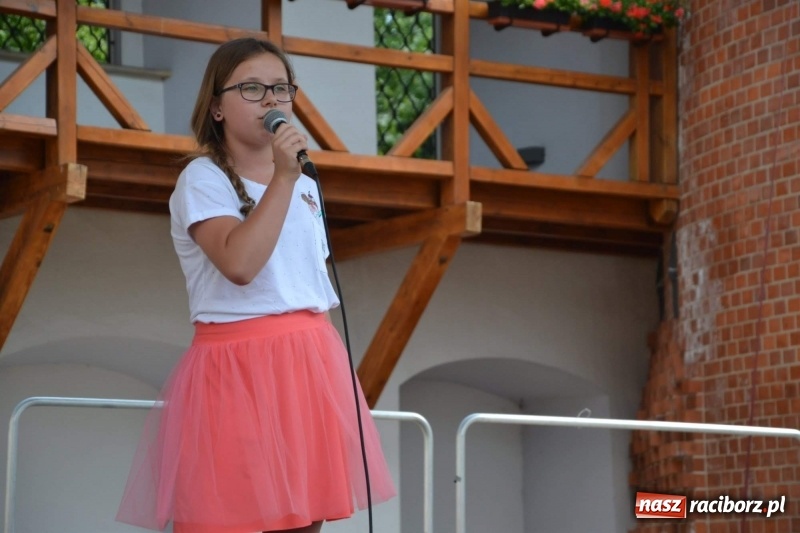 Zdjęcie w galerii na portalu naszraciborz.pl: I edycja Święta Powiatu Raciborskiego na Zamku Piastowskim za nami wiadomości z regionu