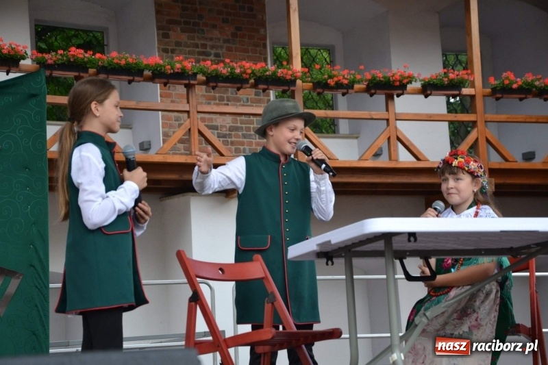 Zdjęcie w galerii na portalu naszraciborz.pl: I edycja Święta Powiatu Raciborskiego na Zamku Piastowskim za nami wiadomości z regionu