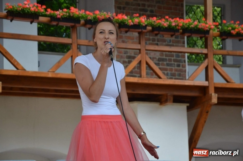 Zdjęcie w galerii na portalu naszraciborz.pl: I edycja Święta Powiatu Raciborskiego na Zamku Piastowskim za nami wiadomości z regionu