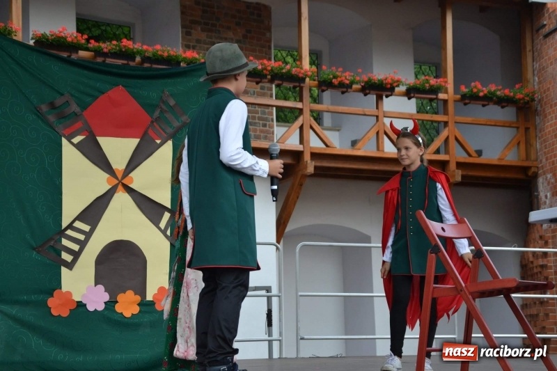 Zdjęcie w galerii na portalu naszraciborz.pl: I edycja Święta Powiatu Raciborskiego na Zamku Piastowskim za nami wiadomości z regionu