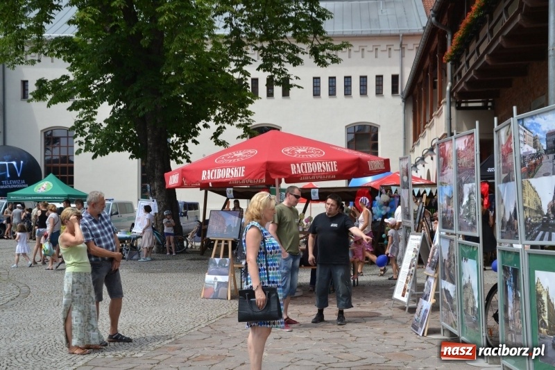 Zdjęcie w galerii na portalu naszraciborz.pl: I edycja Święta Powiatu Raciborskiego na Zamku Piastowskim za nami wiadomości z regionu