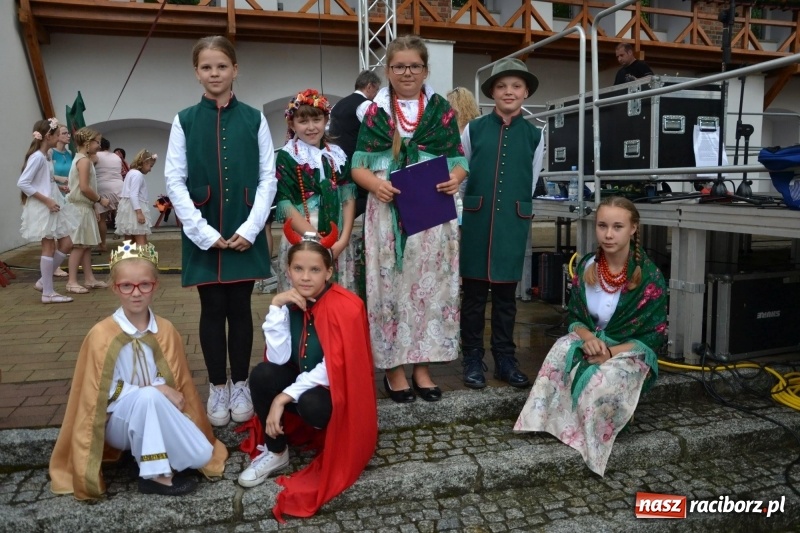 Zdjęcie w galerii na portalu naszraciborz.pl: I edycja Święta Powiatu Raciborskiego na Zamku Piastowskim za nami wiadomości z regionu