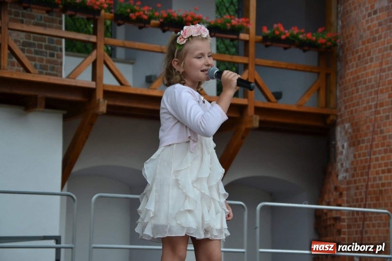 Zdjęcie w galerii na portalu naszraciborz.pl: I edycja Święta Powiatu Raciborskiego na Zamku Piastowskim za nami wiadomości z regionu