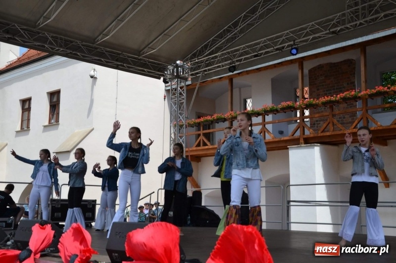 Zdjęcie w galerii na portalu naszraciborz.pl: I edycja Święta Powiatu Raciborskiego na Zamku Piastowskim za nami wiadomości z regionu