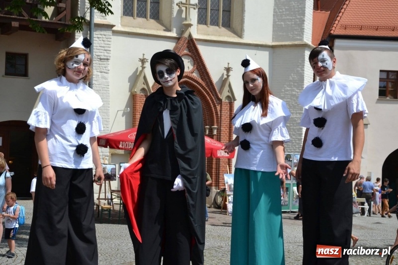 Zdjęcie w galerii na portalu naszraciborz.pl: I edycja Święta Powiatu Raciborskiego na Zamku Piastowskim za nami wiadomości z regionu