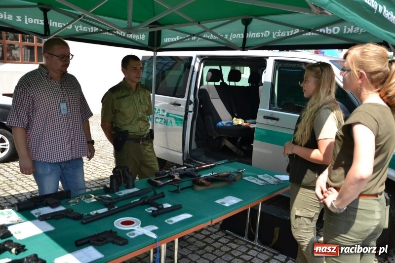 Zdjęcie w galerii na portalu naszraciborz.pl: I edycja Święta Powiatu Raciborskiego na Zamku Piastowskim za nami wiadomości z regionu