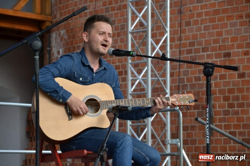 Zdjęcie w galerii na portalu naszraciborz.pl: I edycja Święta Powiatu Raciborskiego na Zamku Piastowskim za nami wiadomości z regionu