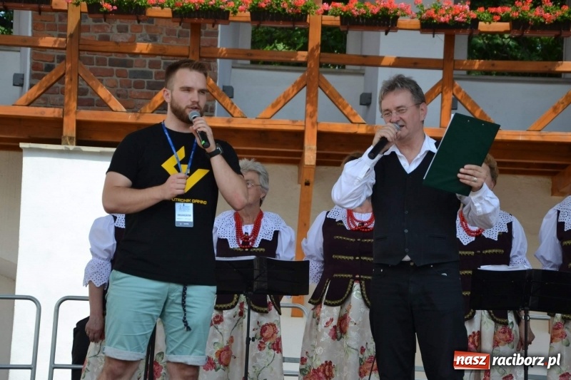 Zdjęcie w galerii na portalu naszraciborz.pl: I edycja Święta Powiatu Raciborskiego na Zamku Piastowskim za nami wiadomości z regionu