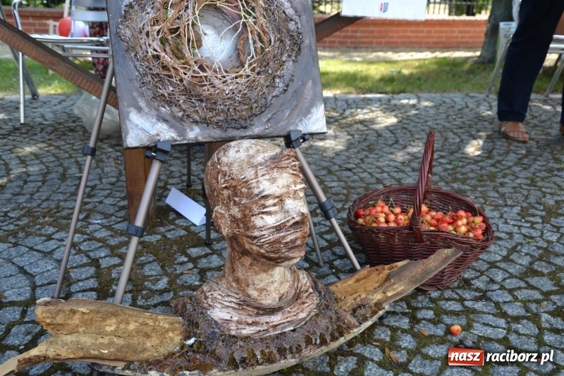 Zdjęcie w galerii na portalu naszraciborz.pl: I edycja Święta Powiatu Raciborskiego na Zamku Piastowskim za nami wiadomości z regionu