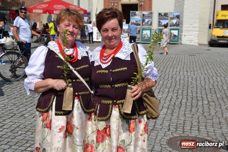 Zdjęcie w galerii na portalu naszraciborz.pl: I edycja Święta Powiatu Raciborskiego na Zamku Piastowskim za nami wiadomości z regionu