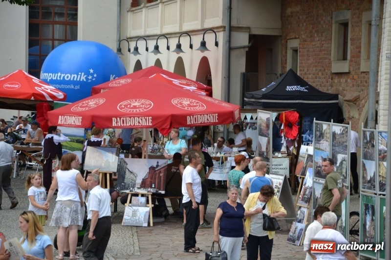 Zdjęcie w galerii na portalu naszraciborz.pl: I edycja Święta Powiatu Raciborskiego na Zamku Piastowskim za nami wiadomości z regionu